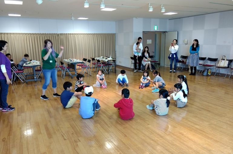 外国人の先生と